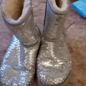 Girls glitter Ugg boots